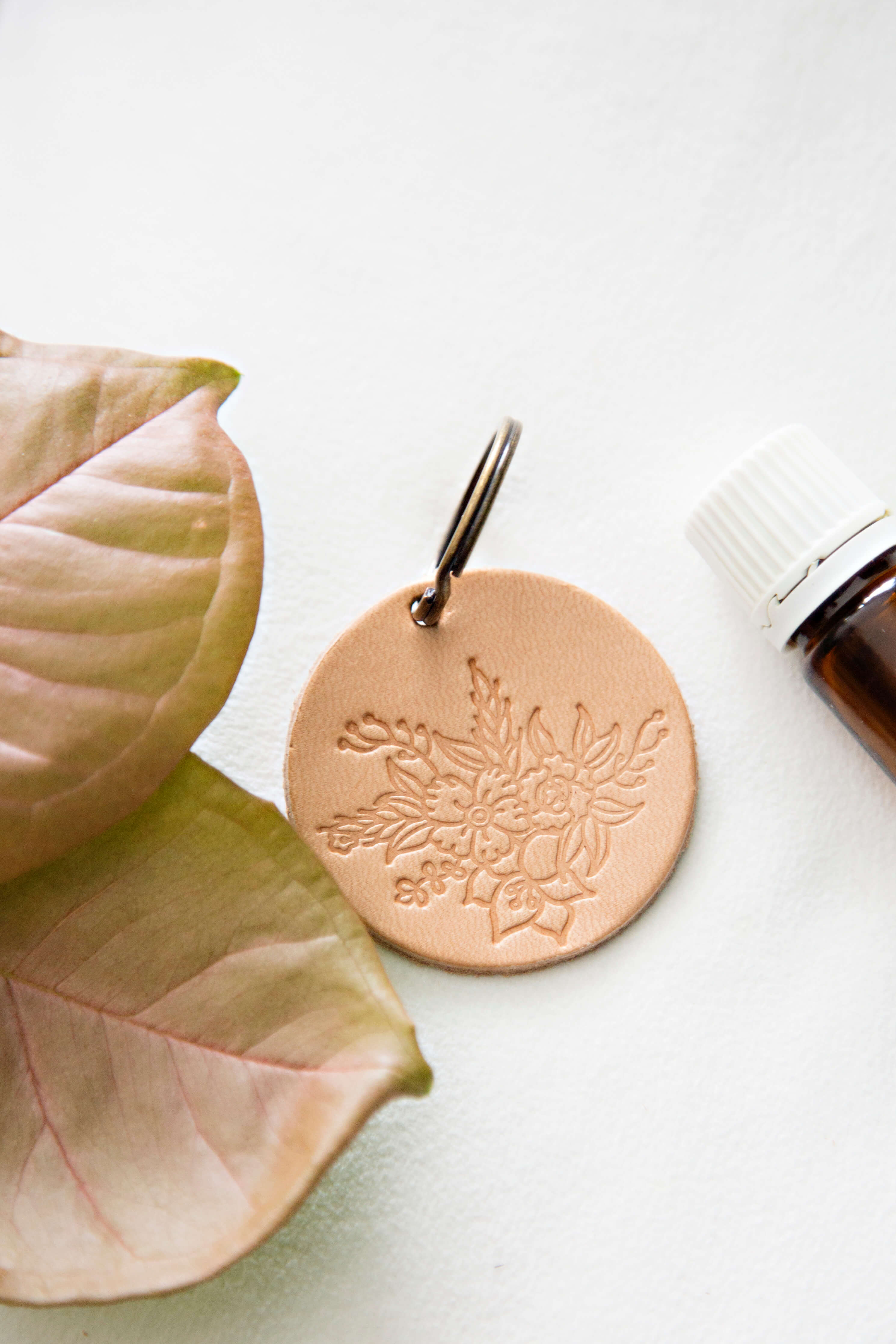 Small Diffusers Keychain Essential Oil Diffuser Keychain – Air Blush